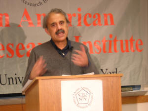 05-12-09-lecture-005_small